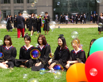 德诚学校和阳光外国语学校